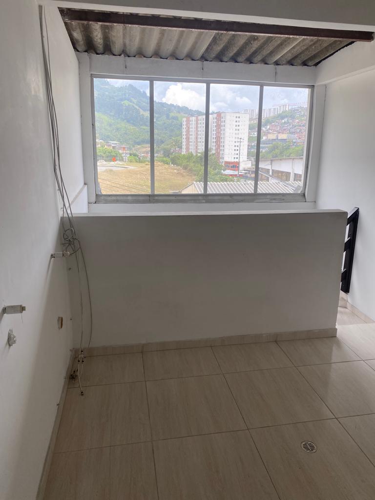 CASA DE 9 HABITACIONES — imagen 3